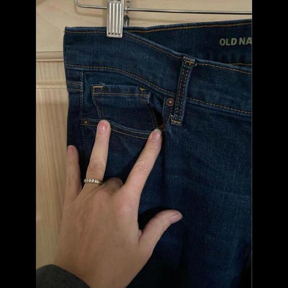 Women’s OLD NAVY original mid-rise jean. Size 10. No issues. - Picture 4 of 8